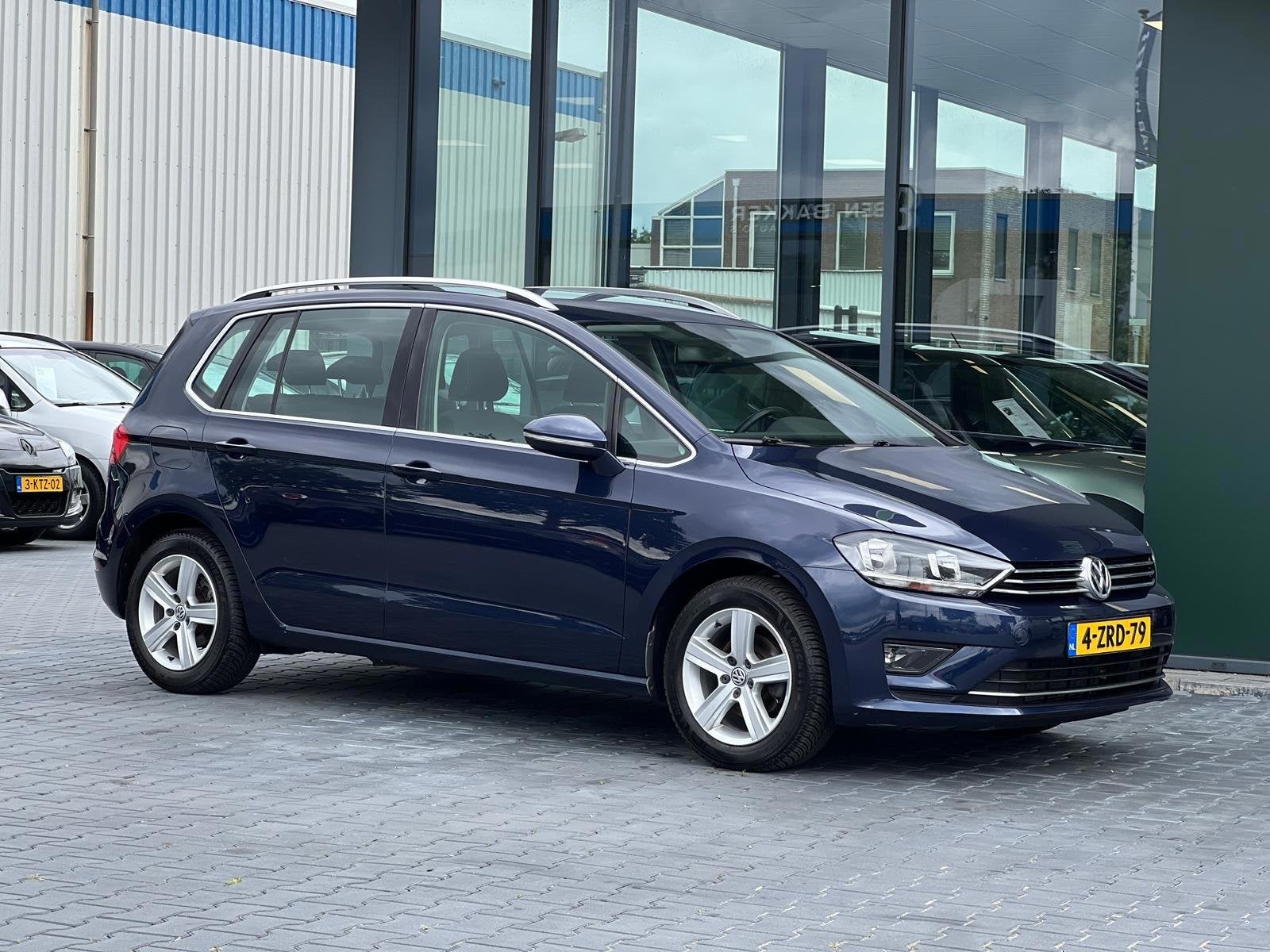 Volkswagen Golf Sportsvan 1.2 TSI HIGHLINE KLIMA NAVI, Dealer onderhouden, Gebruikt, Euro 6, 4 cilinders