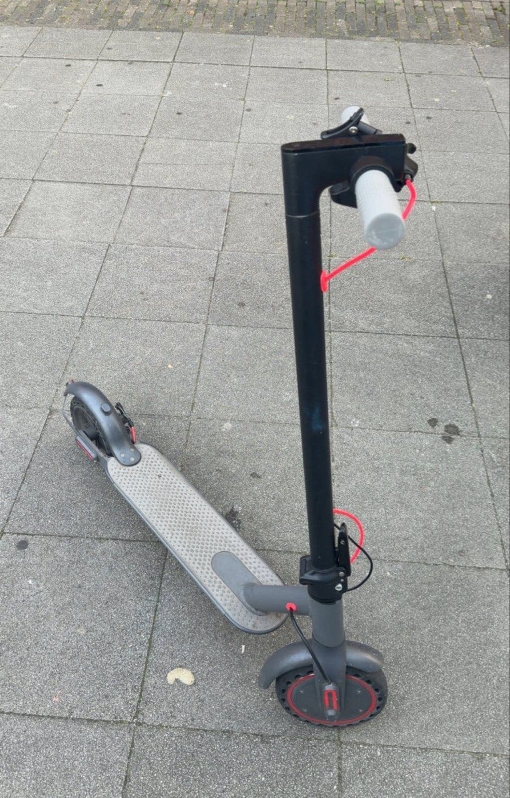 Elektrische step - Zo goed als nieuw, 31 km/u, Fietsen en Brommers, Ophalen of Verzenden, Zo goed als nieuw, Elektrische step (E-scooter)