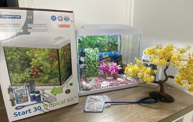 Tropical Aquarium 25 liter – compleet met accessoires, Ophalen of Verzenden, Inclusief deksel, Zo goed als nieuw, Leeg aquarium