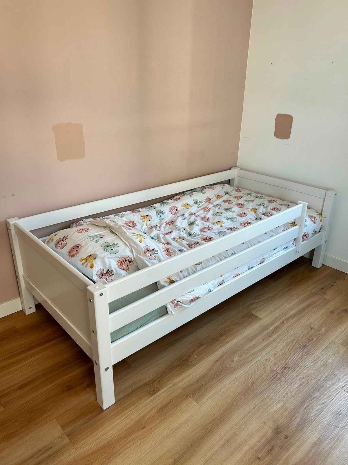 Flexworld Halfhoogslaper Jip - Wit Grenenhout, Ophalen, 85 tot 100 cm, Zo goed als nieuw, Hoogslaper of Stapelbed