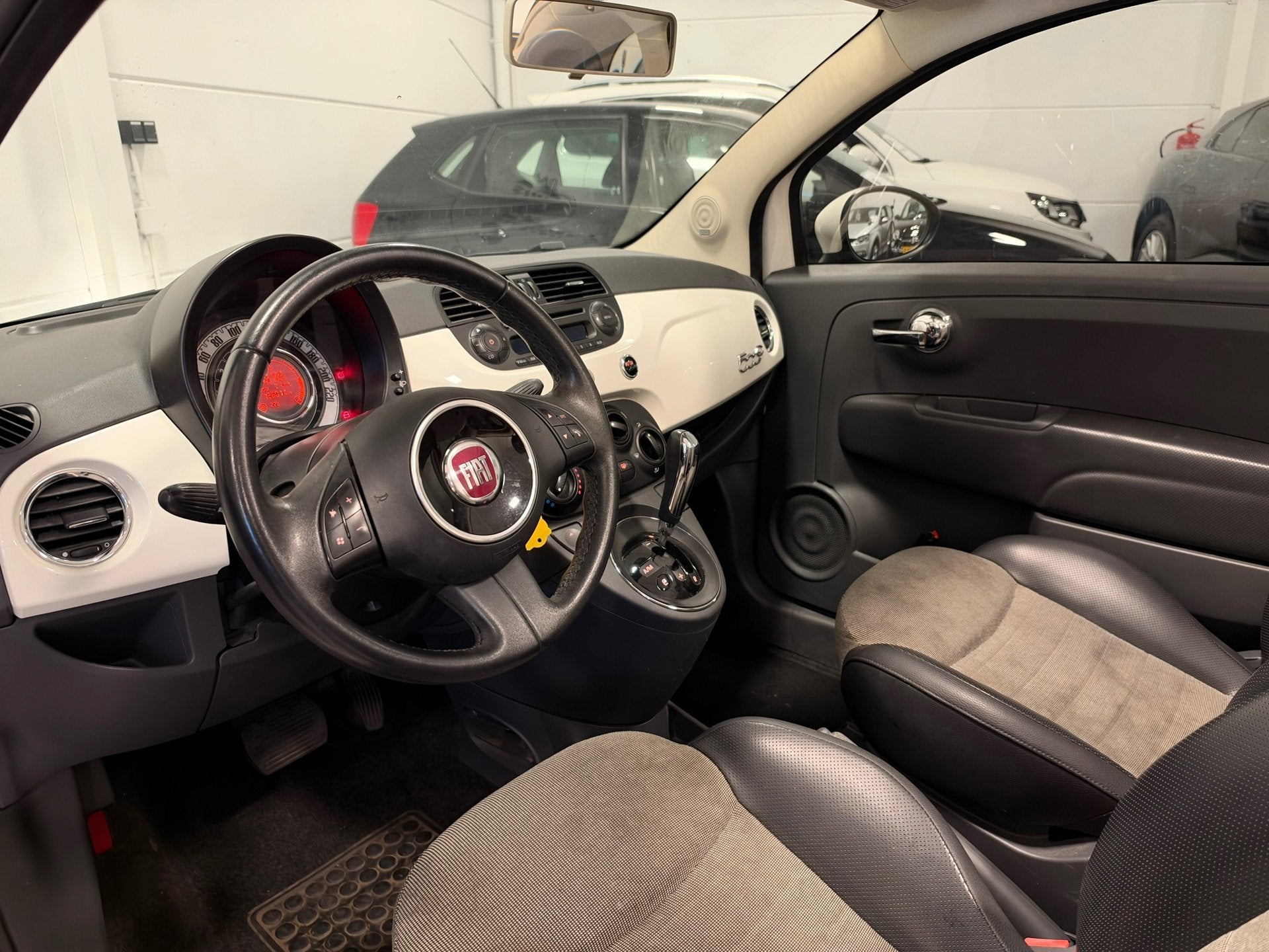 Fiat 500 C 1.2 Lounge Automaat Cabrio Airco Parkeersensoren, Euro 5, Gebruikt, 4 cilinders, Cabriolet