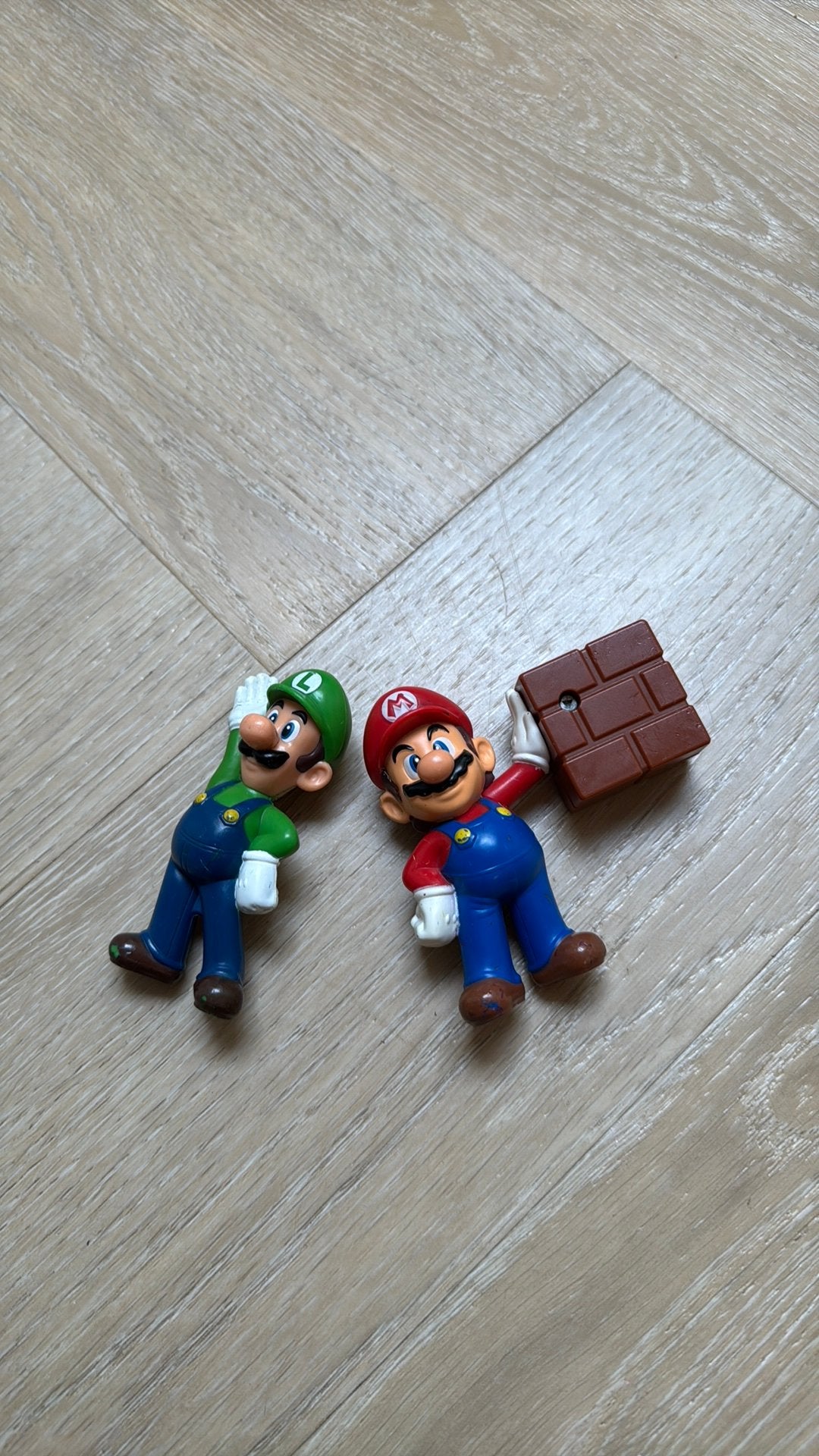 Mario, Ophalen of Verzenden, Zo goed als nieuw