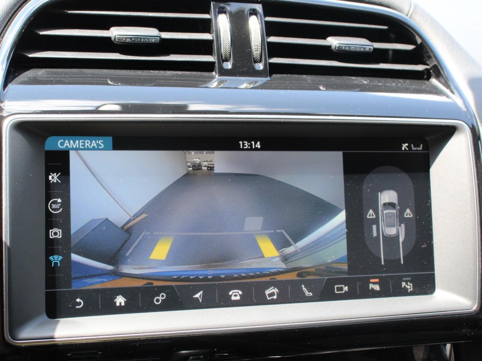 Jaguar F-PACE 5.0 V8 AWD SVR 551 pk Panorama dak Meridian so, Auto's, Jaguar, Automaat, 8 cilinders, Leder, Bedrijf