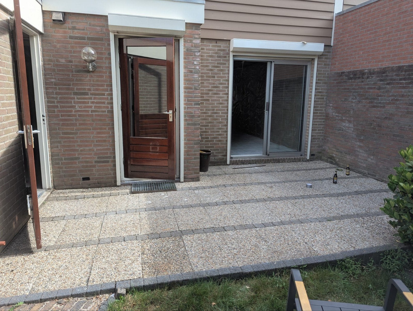 Gratis tegels (ca. 28 m2) zelf eruit halen, Ophalen of Verzenden