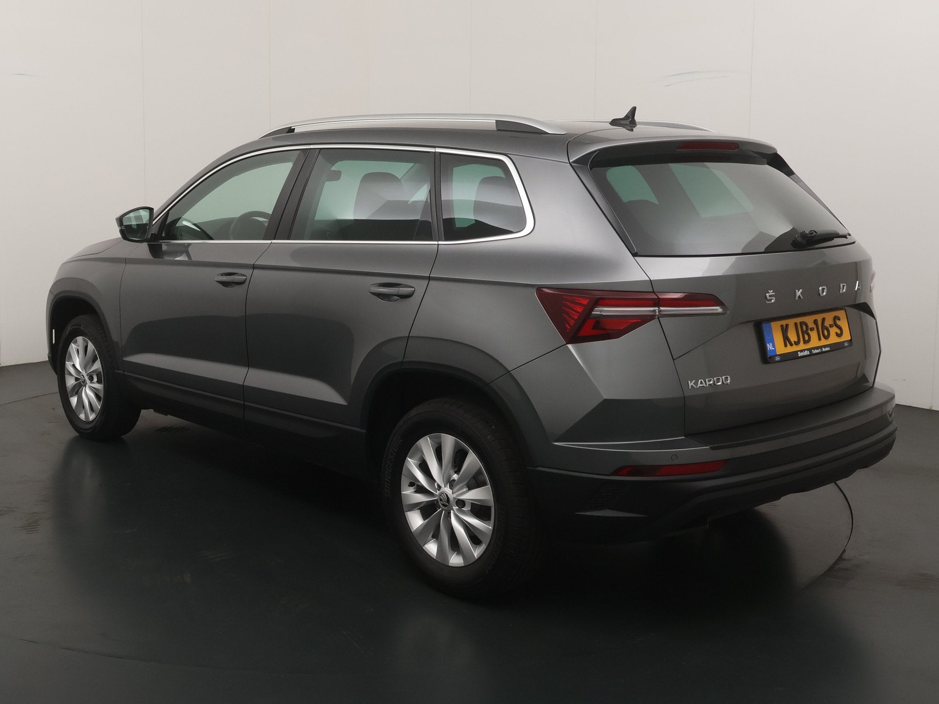 Skoda Karoq 1.5 TSI ACT Business Edition | Trekhaak | Camera, Auto's, Voorwielaandrijving, 4 cilinders, Karoq, Bedrijf