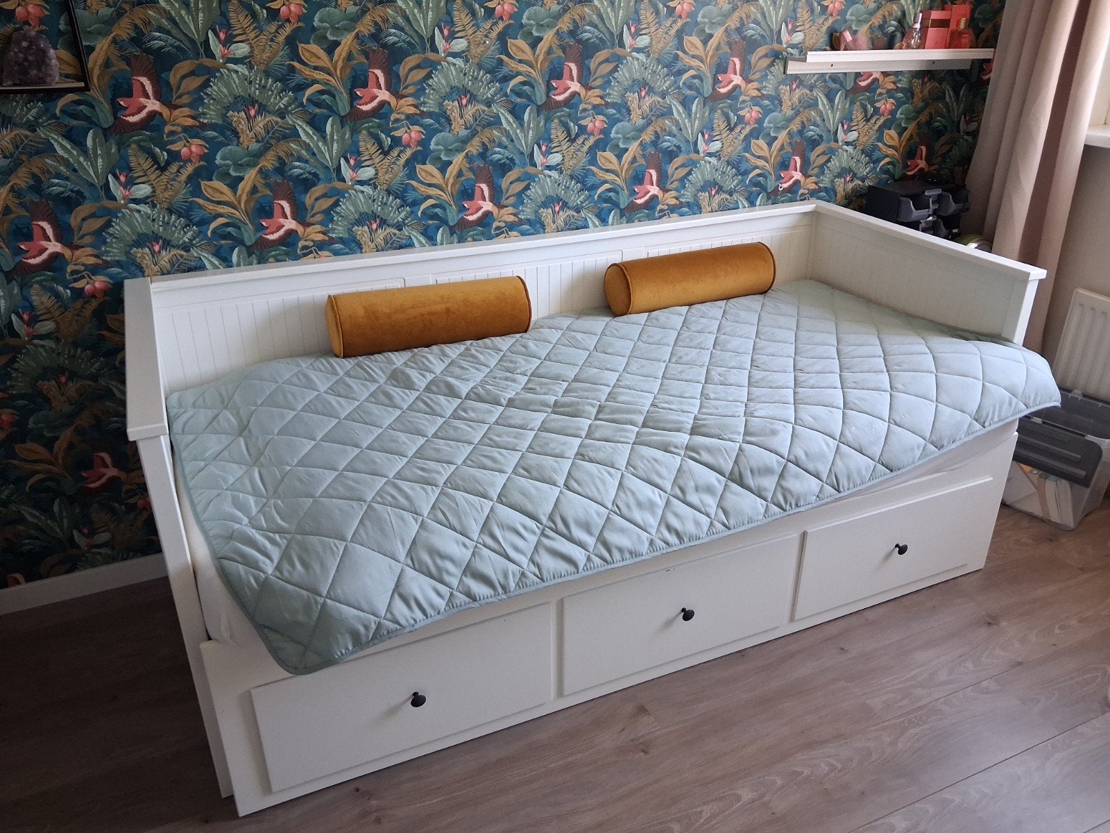Hemnes uitschuifbed / bedbank, Huis en Inrichting, Slaapkamer | Bedden, Ophalen, Gebruikt, 90 cm, Eenpersoons