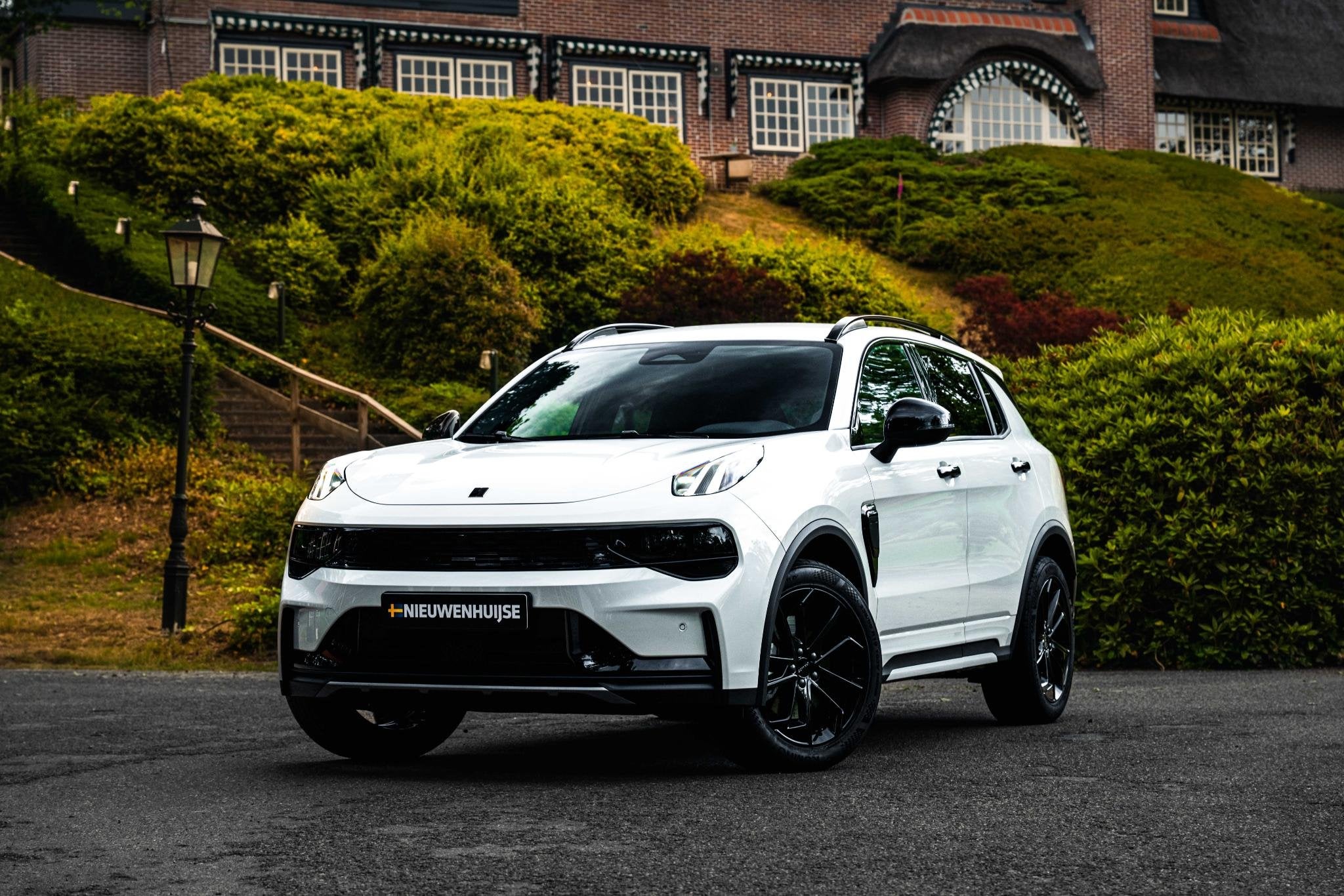 Lynk & Co 01 Plug-in Hybrid 1.5 Core Black Edition | GRATIS