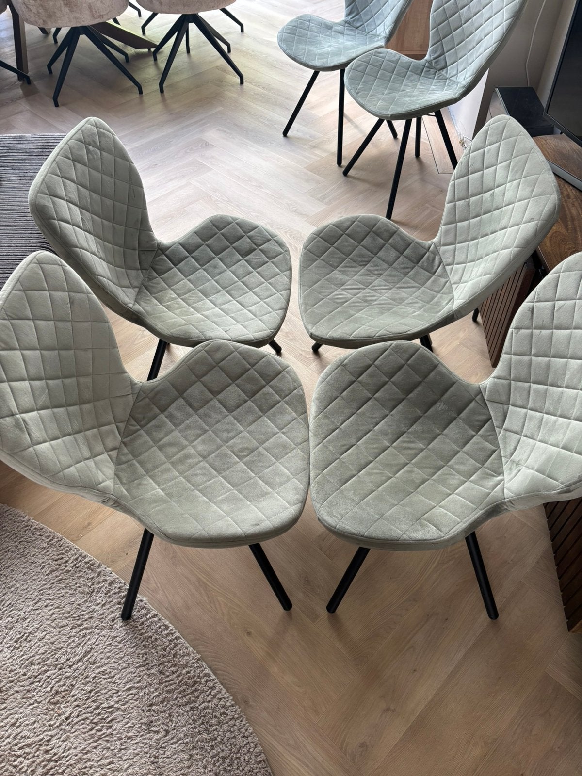 6 velours/velvet eetkamerstoelen, Ophalen, Zo goed als nieuw, Grijs, Vier