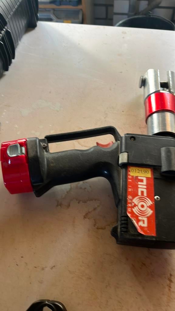 Persmachine met Viega profipress bekken., Ophalen of Verzenden, Gebruikt, Minder dan 400 watt