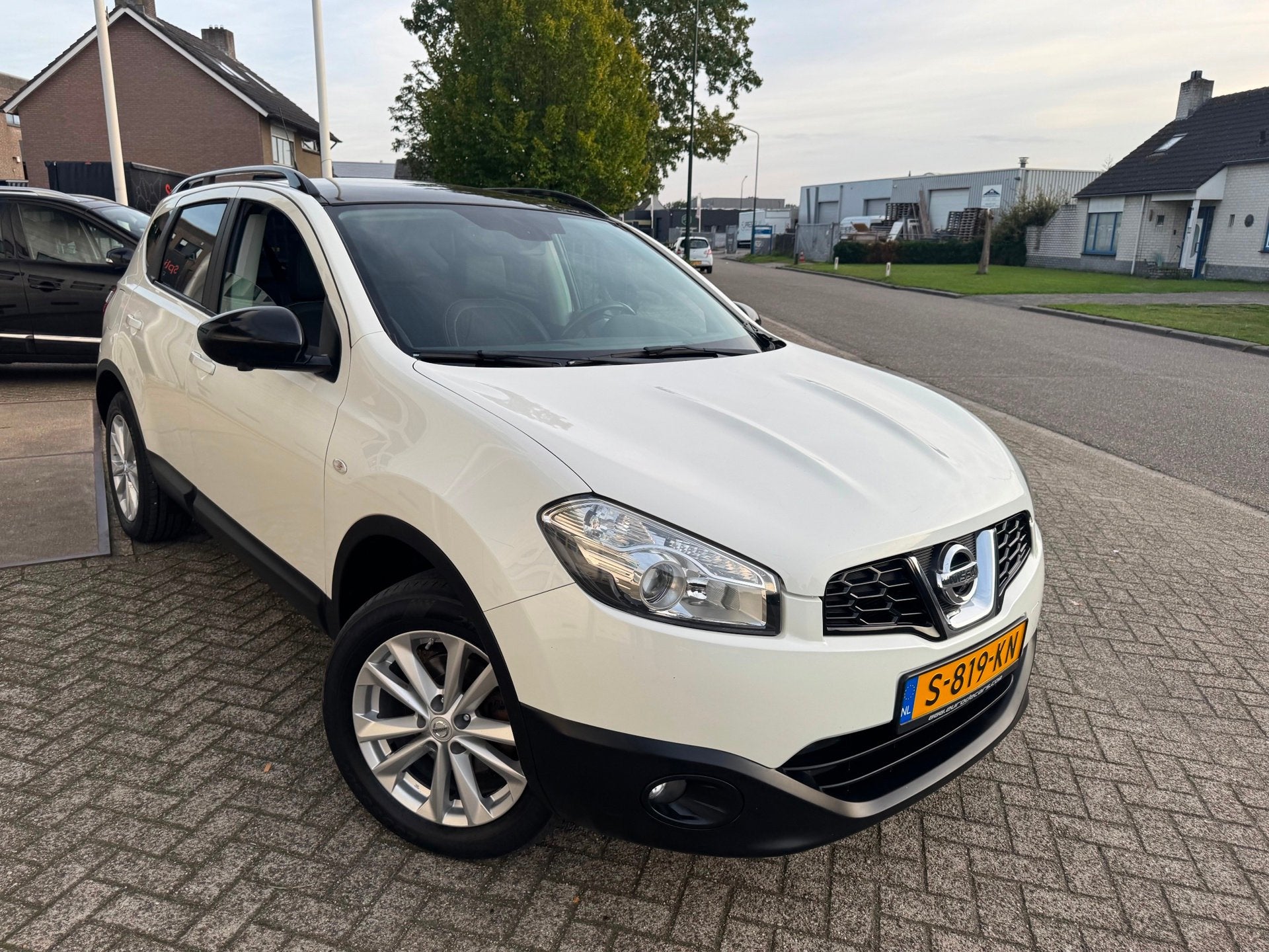Nissan Qashqai 1.6 360 AUTOMAAT,Panodak, Camera, Auto's, Euro 5, Gebruikt, 1370 kg, 4 cilinders