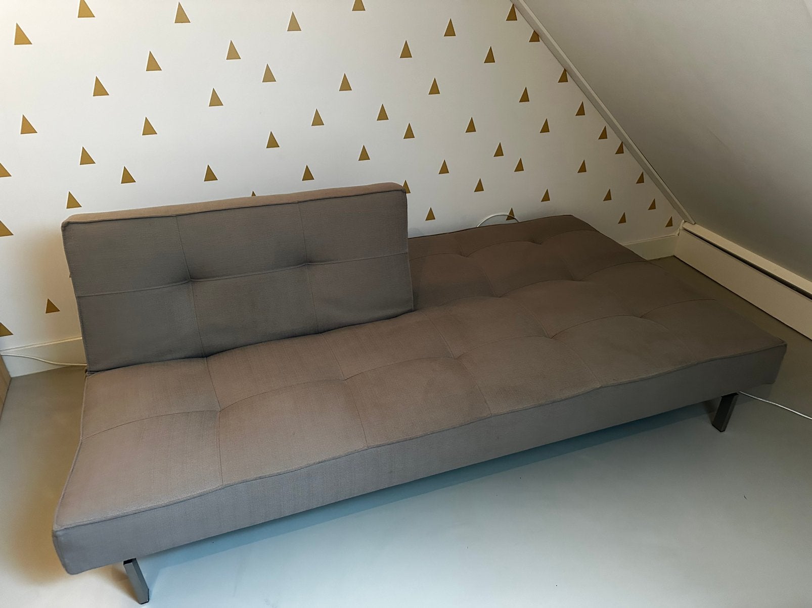 Innovation splitback slaapbank Taupe, Ophalen, 210 cm, Zo goed als nieuw, Twijfelaar