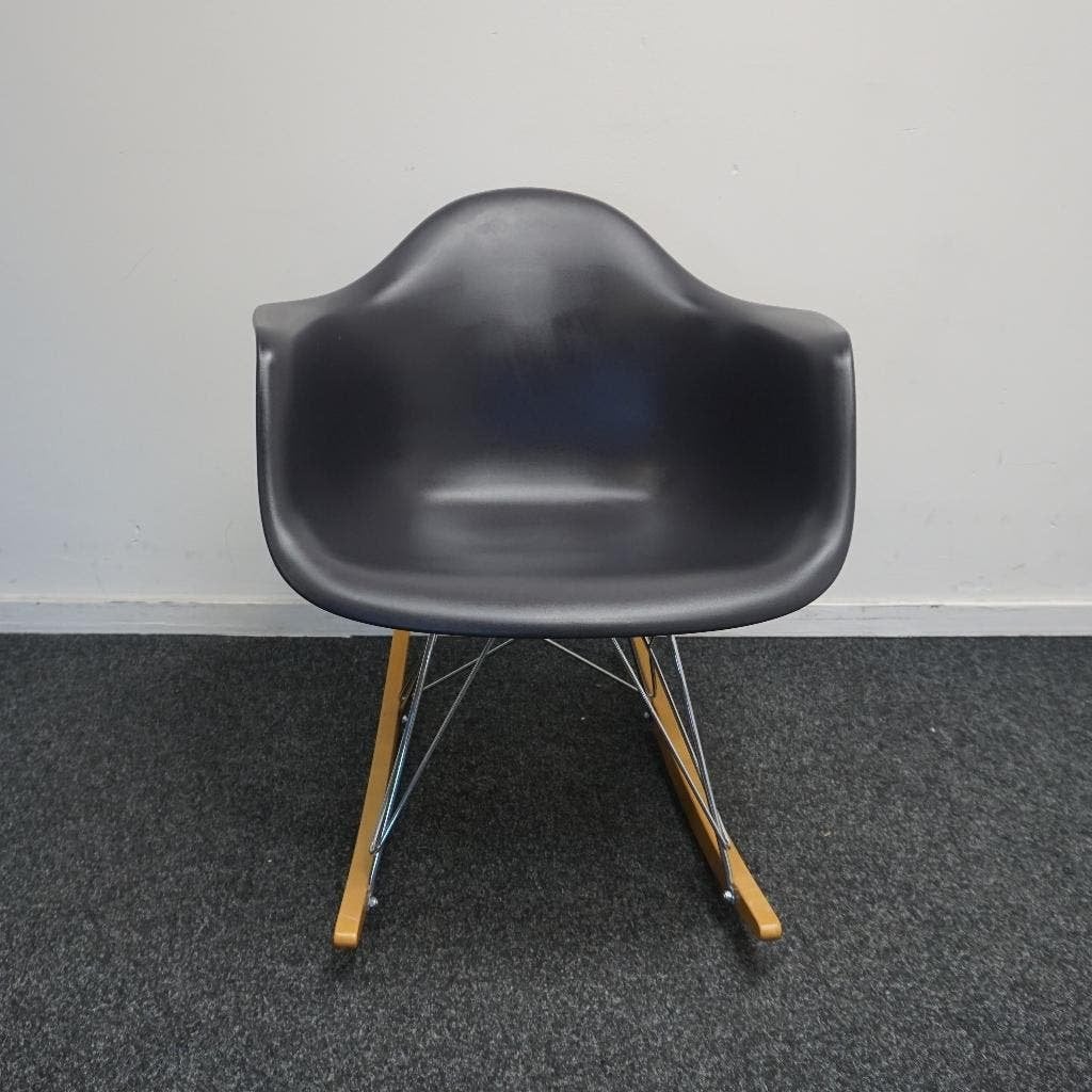 Vitra Eames RAR Design Stoel | Schommelstoel | Zwart, Gebruikt, Hout, -, Zwart