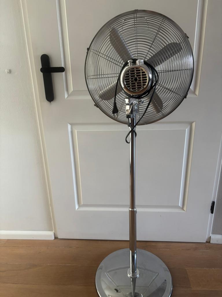Sencys ventilator, Ophalen, Zo goed als nieuw, Statiefventilator