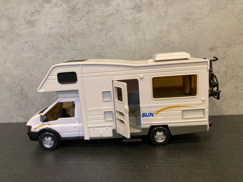 Miniatuur campermodel, Ford Transit met alkoof, Ophalen of Verzenden, Zo goed als nieuw, Auto, Overige merken