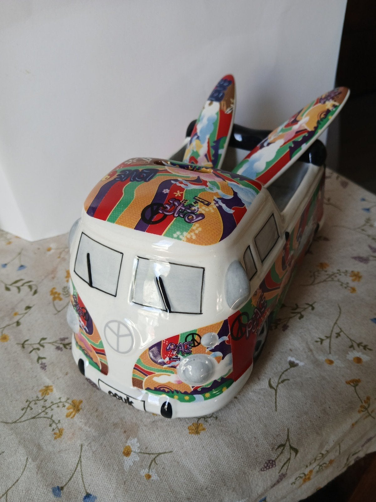 VW T1 pick-up,  met 2 surfplanken, spaarpot, Verzamelen, Spaarpotten, Ophalen of Verzenden, Zo goed als nieuw, Steen, Aardewerk of Keramiek