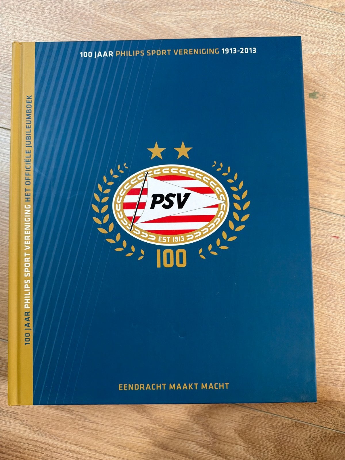 PSV 100 Jaar Jubileumboek - Het Officiële Jubileumboek, Boeken, Ophalen of Verzenden, Zo goed als nieuw, Overige sporten