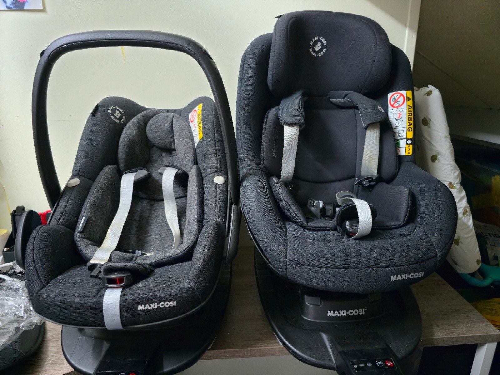 Set maxi cosi autostoelen newborn en opvolgstoel, Ophalen of Verzenden, Zo goed als nieuw, Isofix, 0 t/m 13 kg