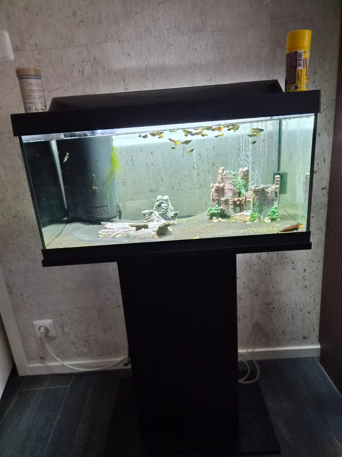 tetra aquarium met meubel 60x30x50, Ophalen, Inclusief deksel, Tetra, Gevuld zoetwateraquarium