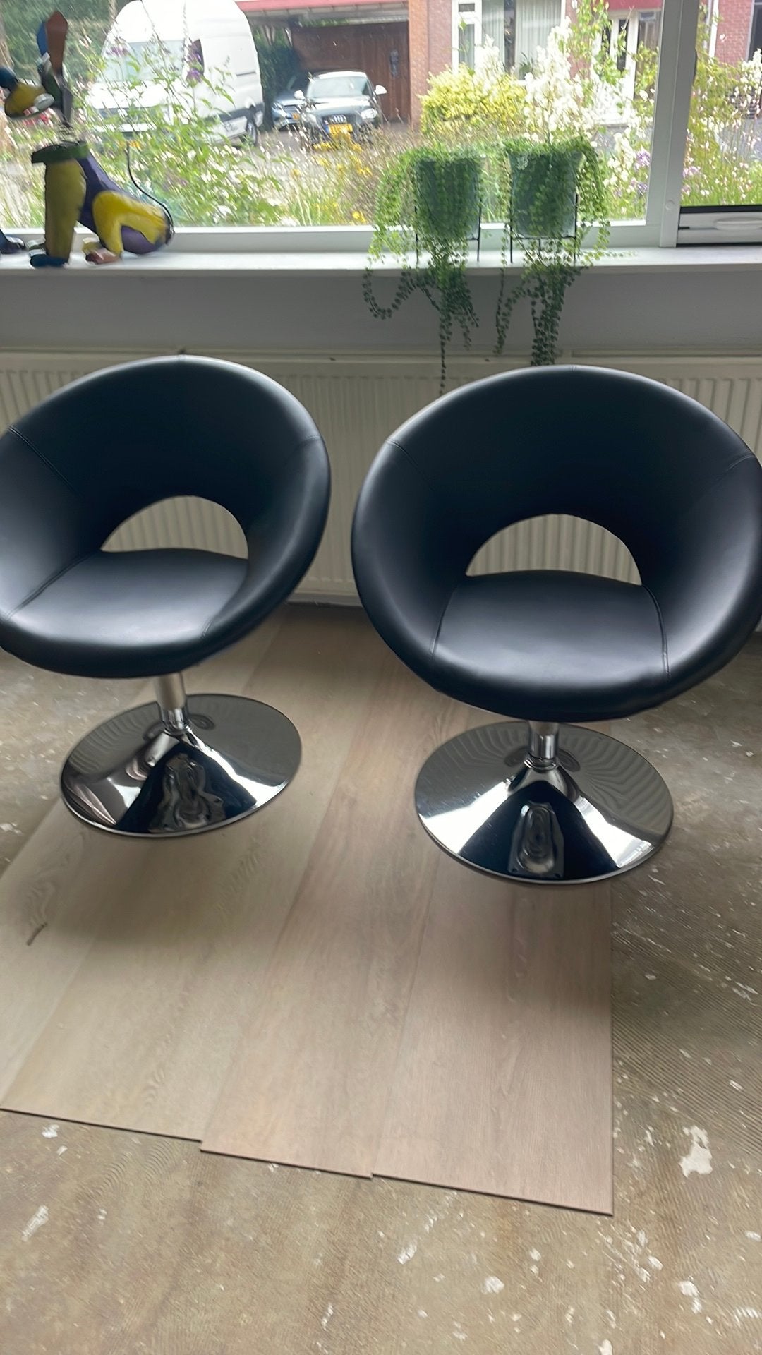 2 zwart leren design draaibare kuipstoelen, Huis en Inrichting, Fauteuils, Ophalen, Minder dan 75 cm, Leer, Zo goed als nieuw