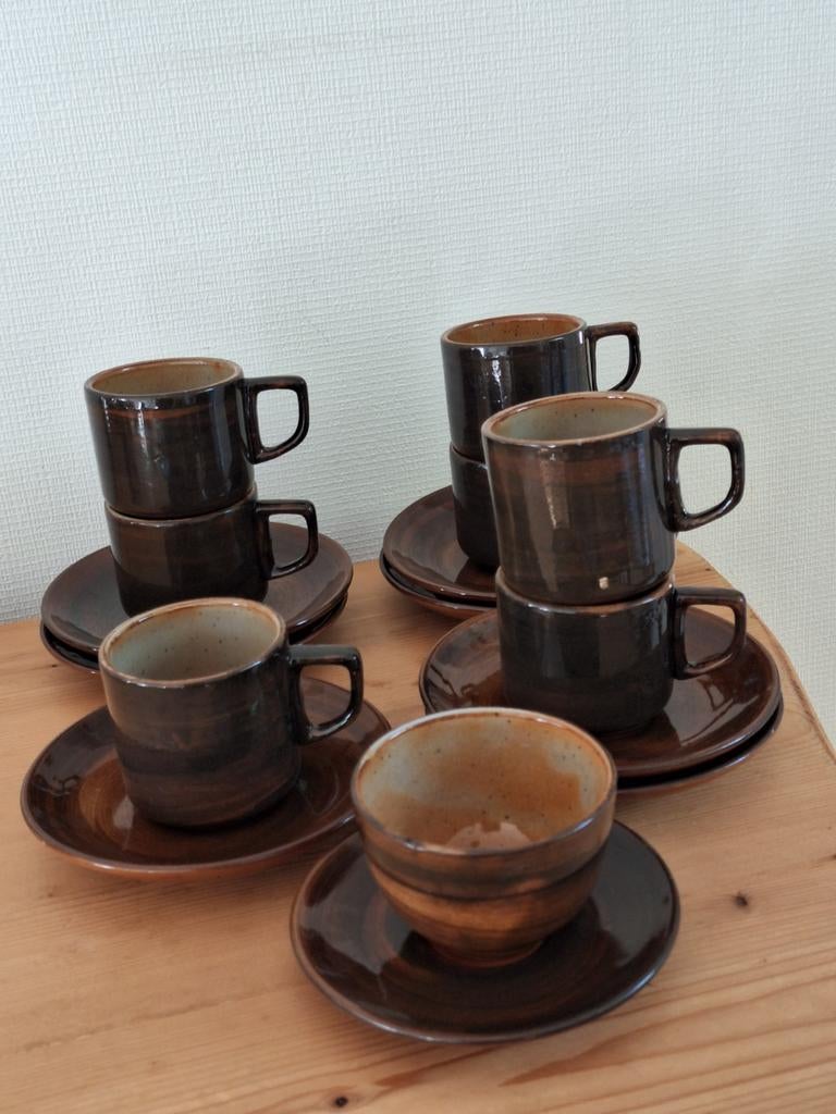 Volendams aardewerk  8x, Huis en Inrichting, Keuken | Servies, Ophalen of Verzenden, Aardewerk, Overige stijlen, Overige typen