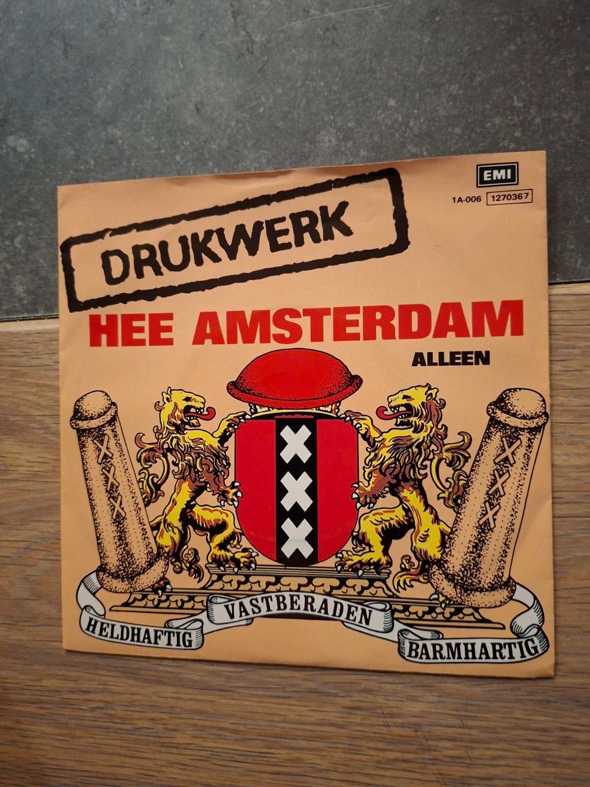7' vinyl singel van drukwerk, Ophalen of Verzenden, Zo goed als nieuw, Overige formaten, Levenslied of Smartlap