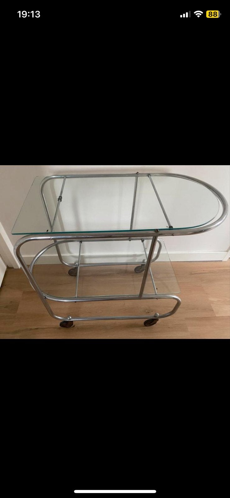 Vintage serveerwagen/bijzettafel met glazen bladen, Ophalen, Gebruikt, 55 tot 75 cm, Glas