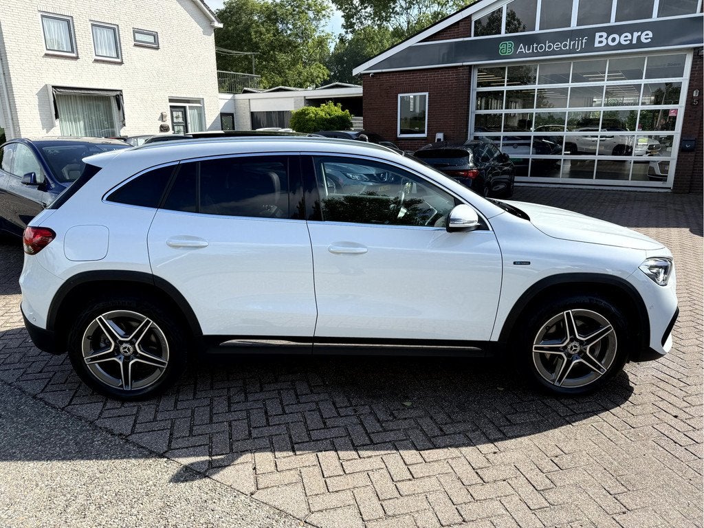 Mercedes-Benz GLA 250 e Business Solution AMG Limited Panora, Auto's, Mercedes-Benz, Automatische klimaatregeling, Wit, Bedrijf