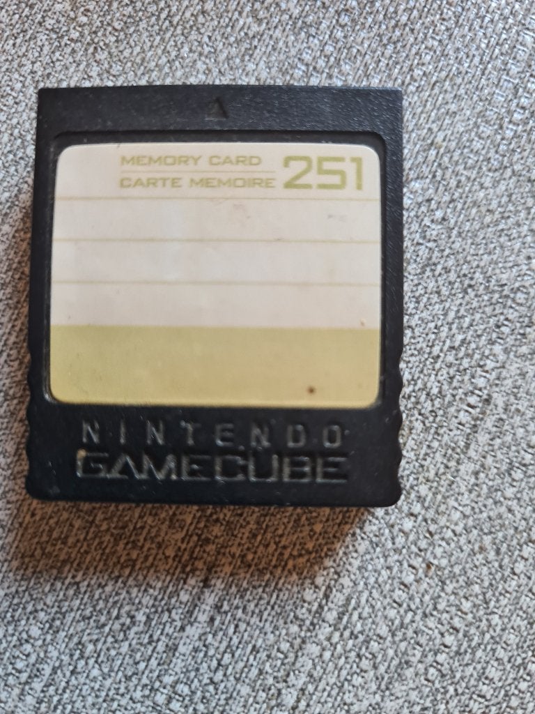 Memory card 251blocks, origineel, Spelcomputers en Games, Ophalen of Verzenden, Zo goed als nieuw, Zilver, Zonder controller
