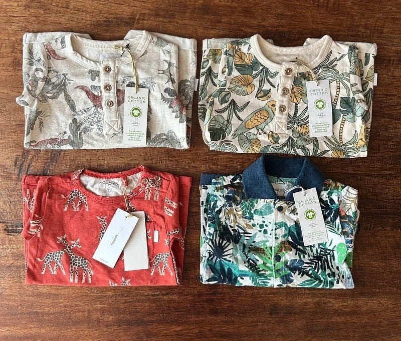 10. Nieuwe 4-Delige Set Playsuits Noppies Maat 56, Kinderen en Baby's, Babykleding | Maat 56, Nieuw, Ophalen of Verzenden, Pakje