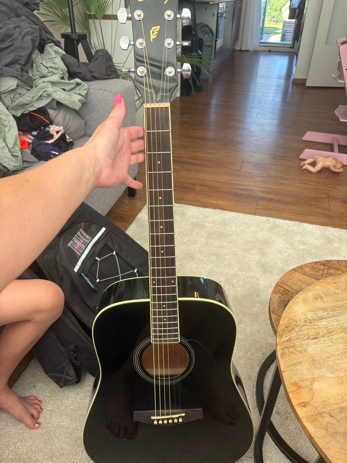 Ibanez PF15-BK Western gitaar met tas en tuner en wandsteun, Ophalen, Zo goed als nieuw, Western- of Steelstringgitaar, Met koffer