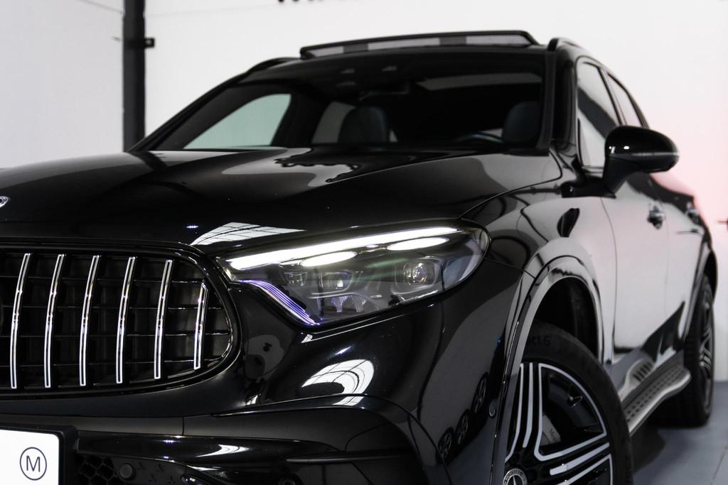 Mercedes-Benz GLC-klasse 300e 4MATIC Business Line AMG/PANO/, Auto's, Mercedes-Benz, Automaat, Gebruikt, 4 cilinders, 167 km/l