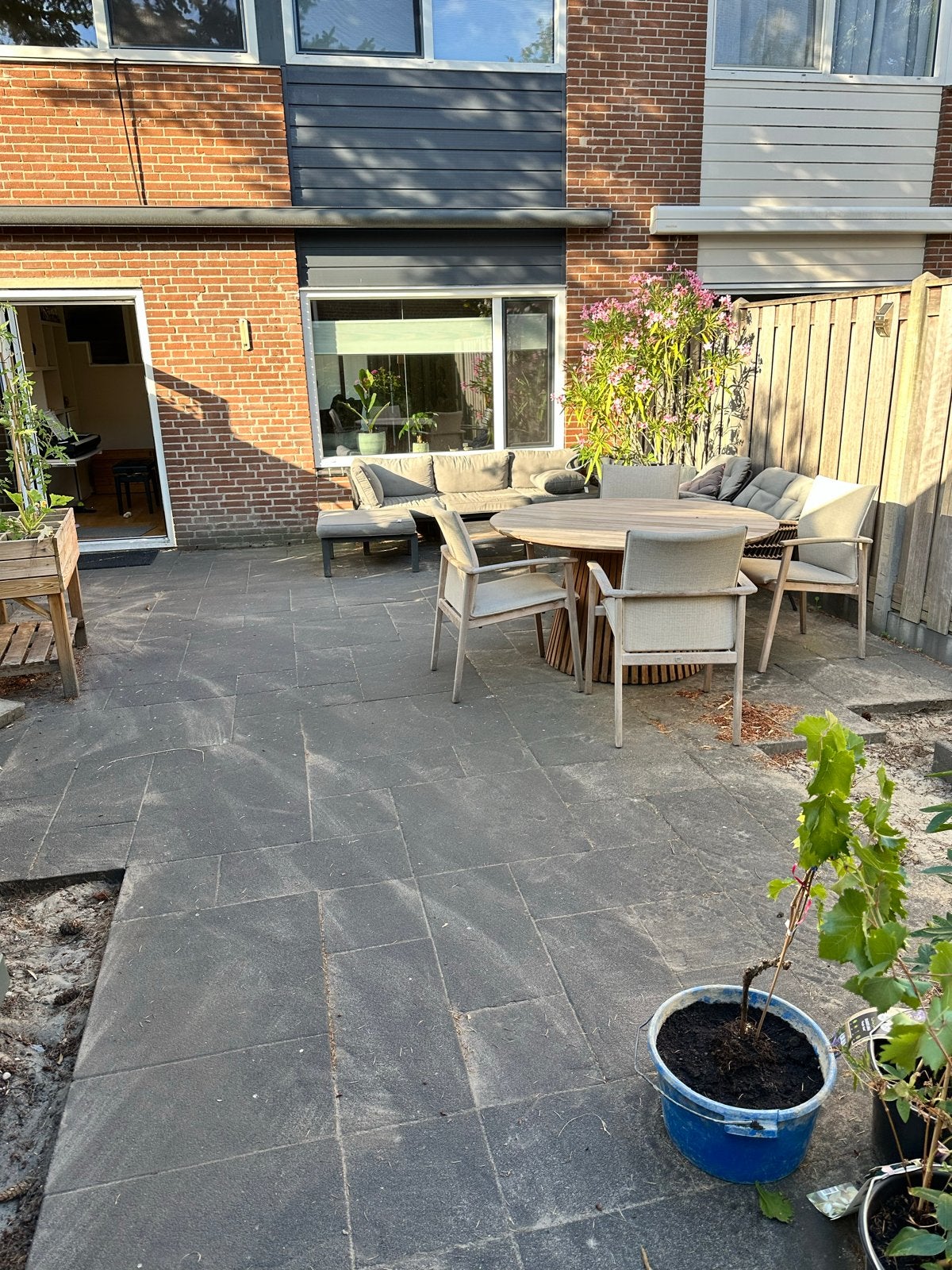 Antraciet tuintegels in diverse maten - Gratis af te halen, Tuin en Terras, Tegels en Klinkers, Ophalen, Gebruikt, 10 m² of meer