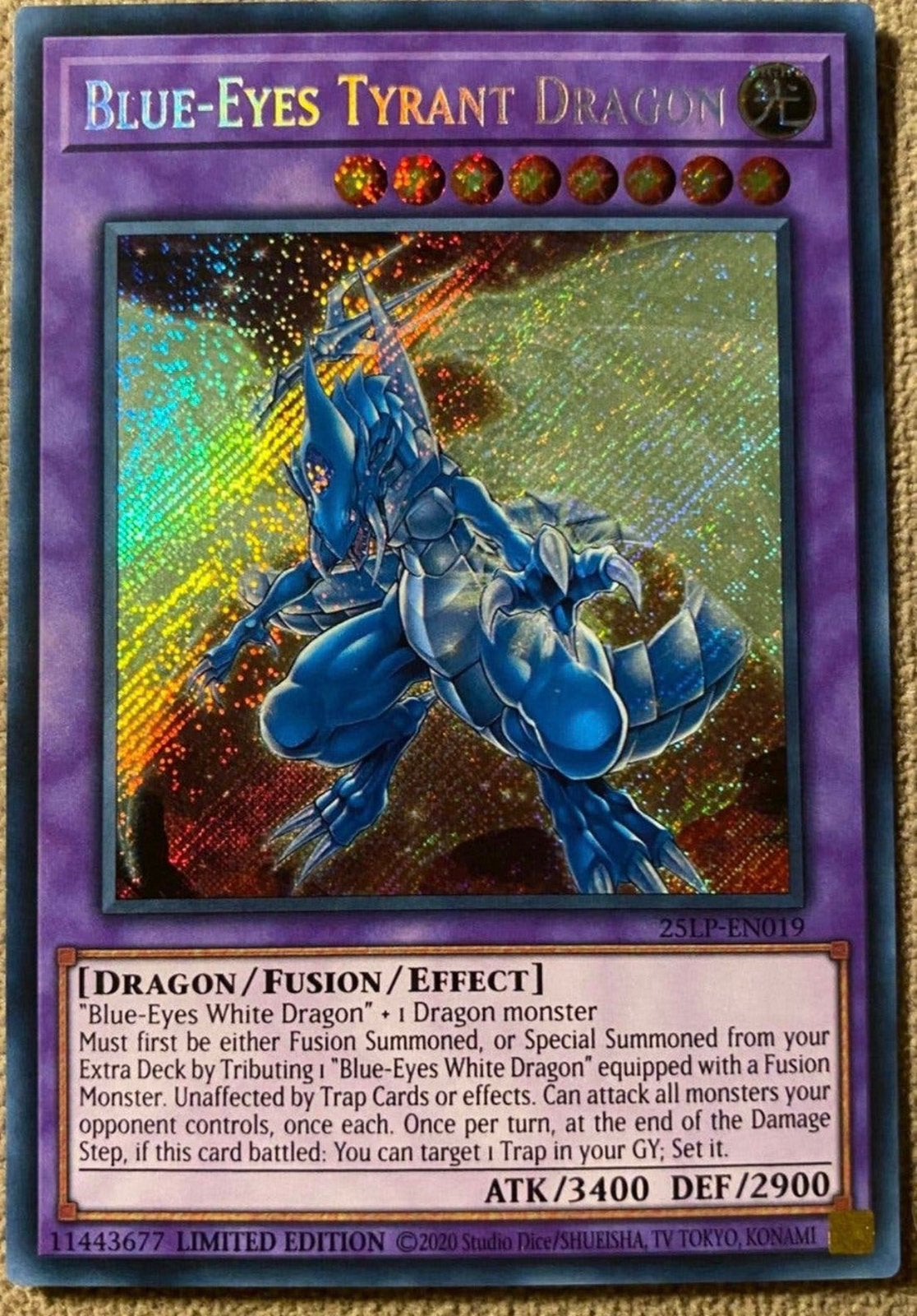 Yu-Gi-Oh! Blue-Eyes Tyrant Dragon LP25 World Promo !, Ophalen of Verzenden, Zo goed als nieuw, Losse kaart, Foil