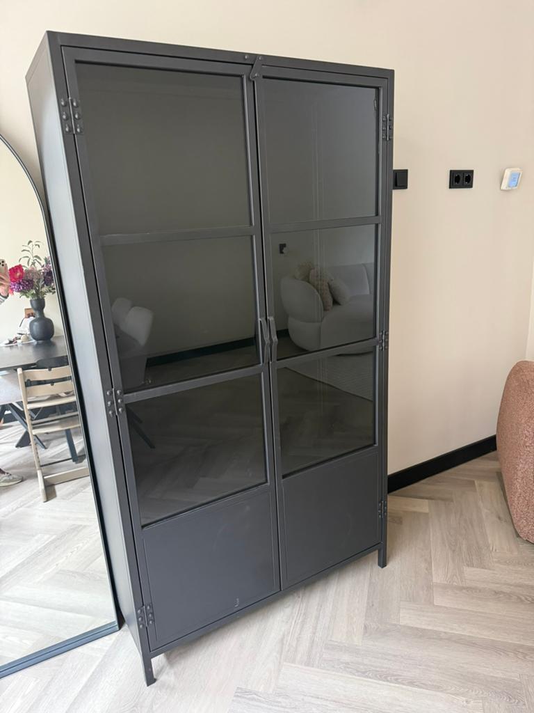 Metalen kast (kwantum), Ophalen, 50 tot 100 cm, Zo goed als nieuw, 150 tot 200 cm