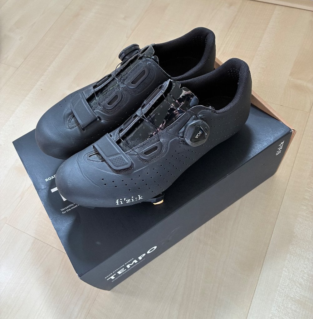 Fizik tempo overcurve R5 maat 38 + schoenplaatjes Shimano, Ophalen, Gebruikt, Schoenen