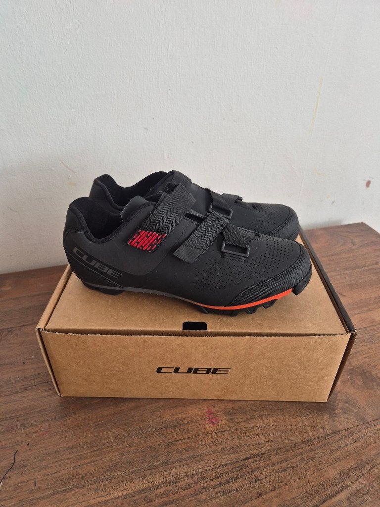 Nieuwe en ongebruikte, MTB-Race fietsschoenen, maat : 40