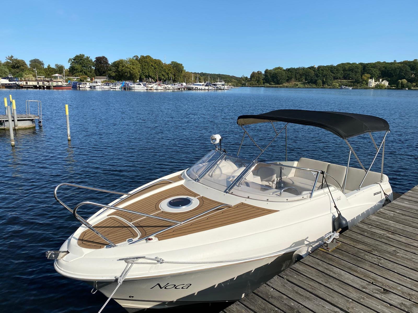 Zeer mooie Quicksilver activ 640, Watersport en Boten, Binnenboordmotor, Zo goed als nieuw, 2 m, 220 pk