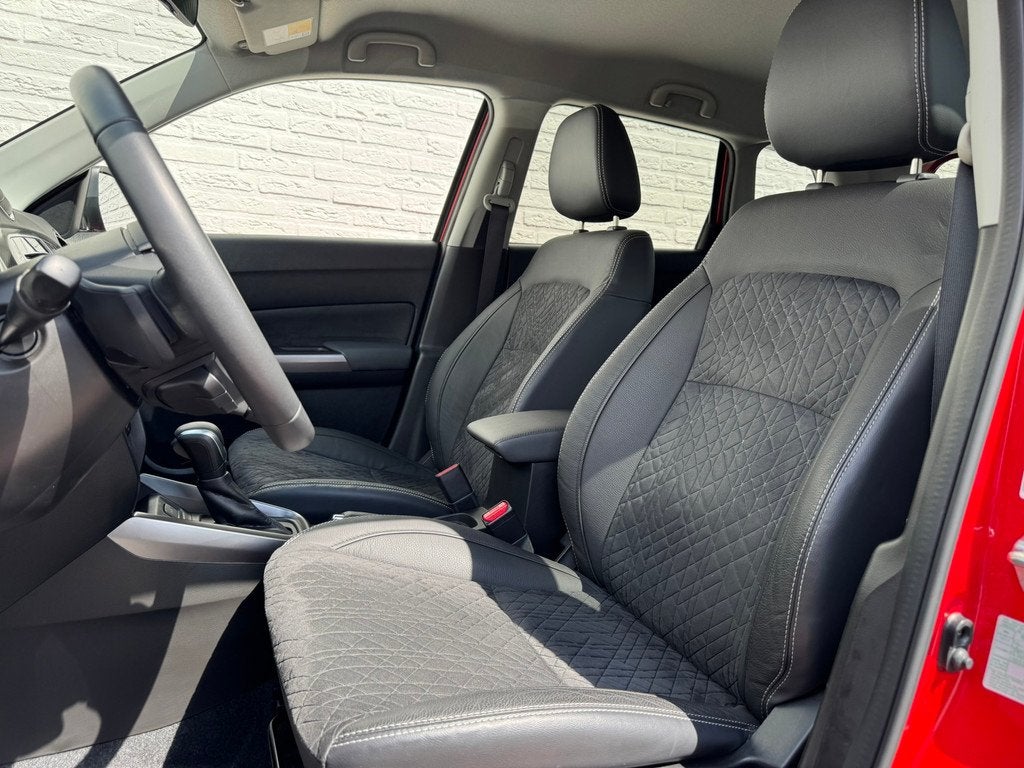 Suzuki VITARA 1.5 Hybrid Automaat Adapt Cruise Camera+PDC Ca, Auto's, Suzuki, Stof, Gebruikt, Euro 6, 4 cilinders