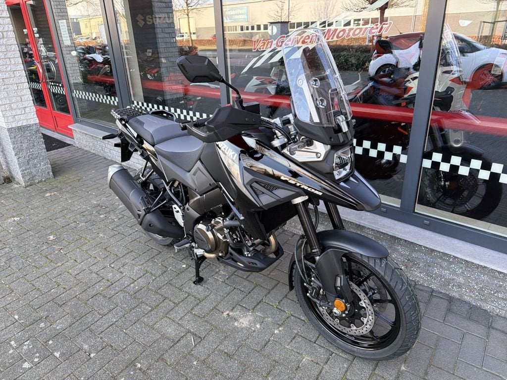 SUZUKI V-STROM 1050 2026, Bedrijf, Toermotor