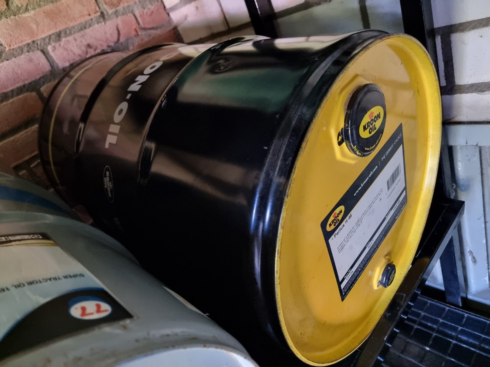 Nieuwe Kroon-Oil Perlus H 46 hydrauliekolie - 60 liter, Auto diversen, Onderhoudsmiddelen, Ophalen