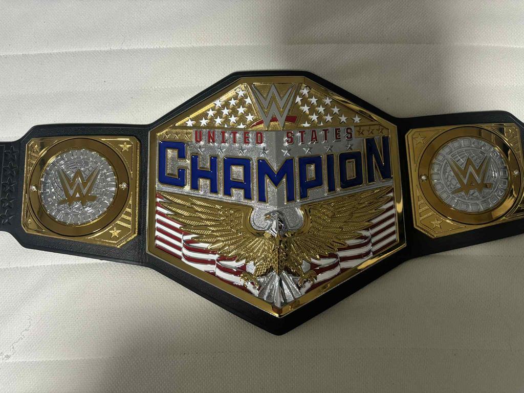 WWE United States Championship - Gesigneerd door 5 Superstar, Ophalen of Verzenden, Zo goed als nieuw, Overige sporten, Overige typen