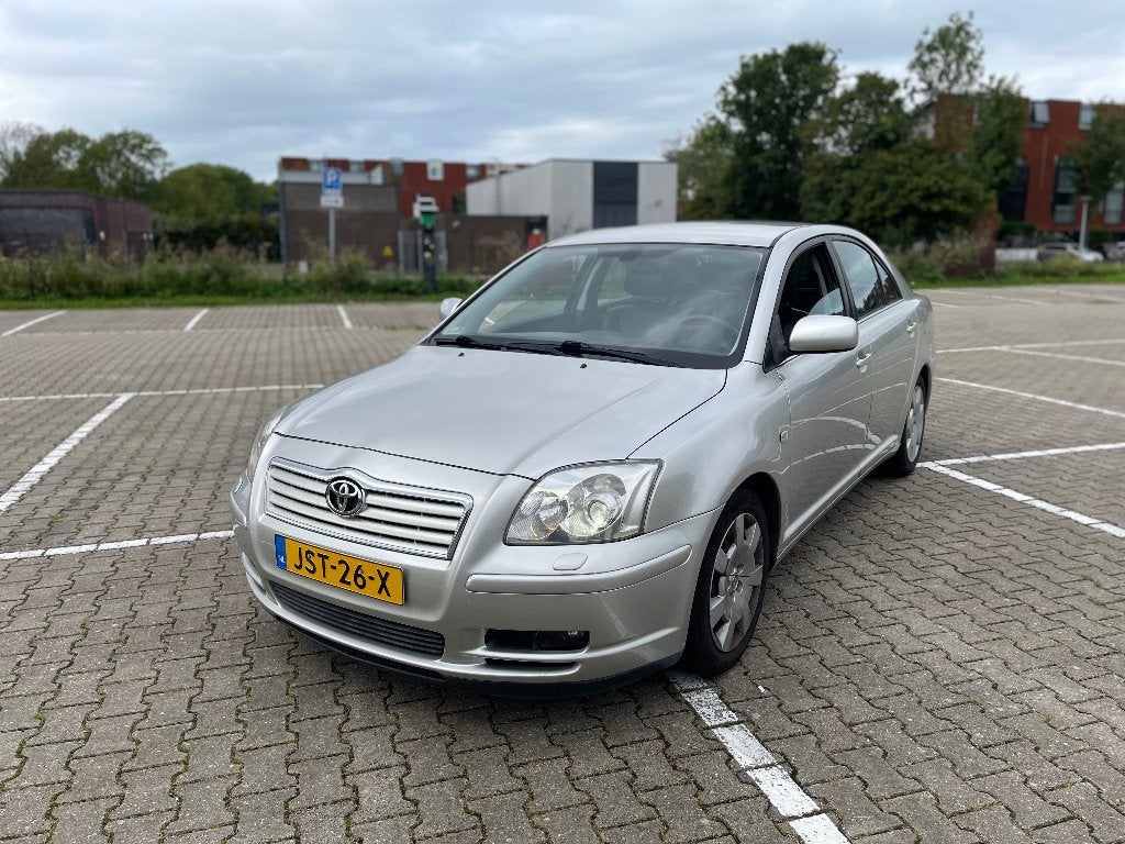 Toyota 2003 Zilver - 168.000 km, Auto's, Automaat, 28 km/l, Avensis, Zwart