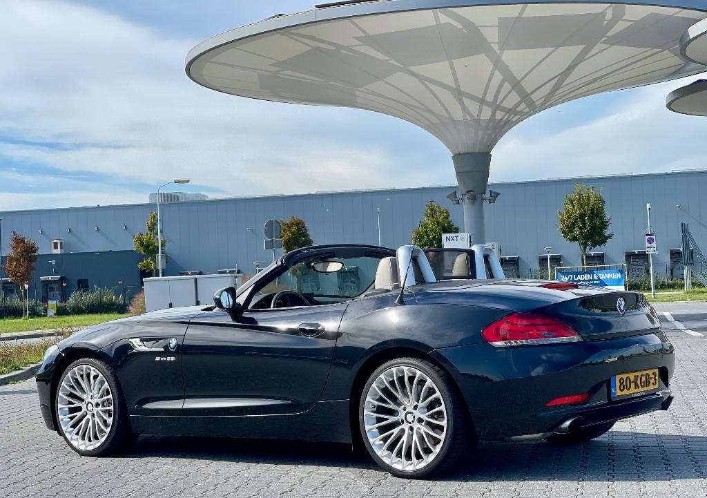 Originele Nederlandse BMW Z4  géén import!, Automaat, Achterwielaandrijving, Cabriolet, Zwart