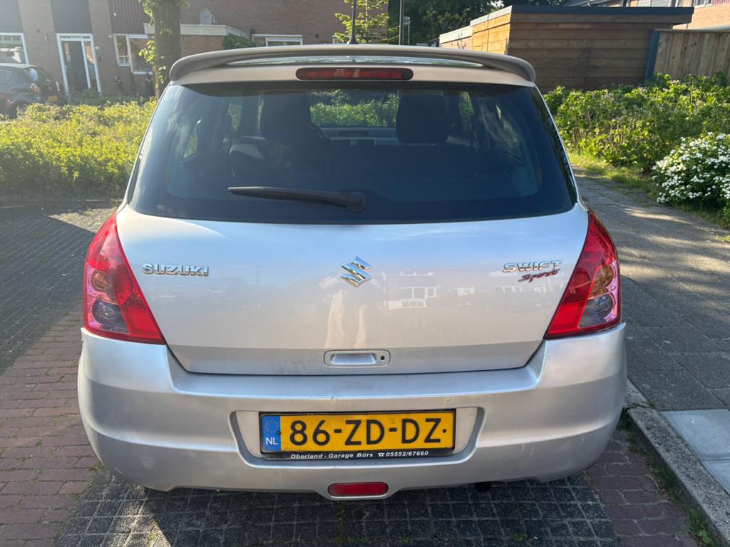 Suzuki Swift 1.3 2008 Grijs 5 DEURS, Voorwielaandrijving, Elektrische ramen, Stof, 40 €/maand