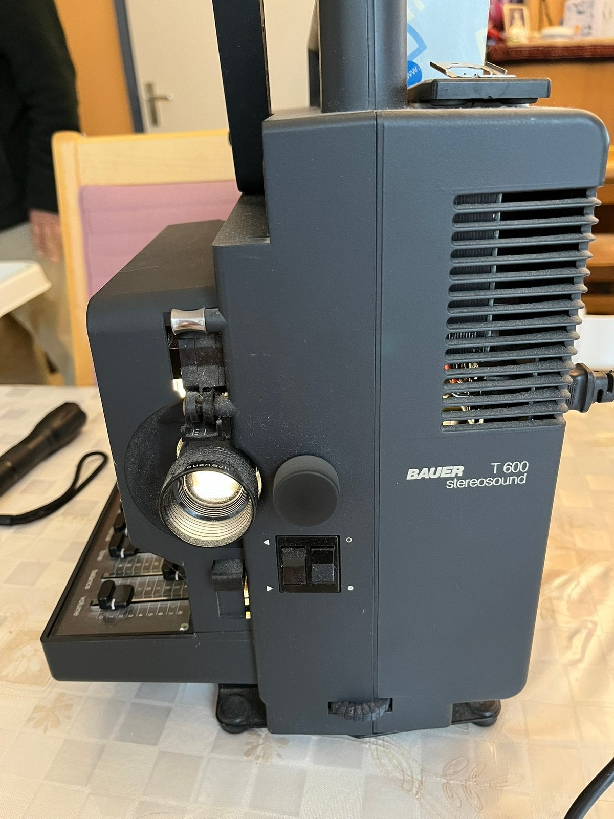 Bauer T600 Stereosound super 8 filmprojector met geluid, Verzamelen, Ophalen, 1960 tot 1980, Projector