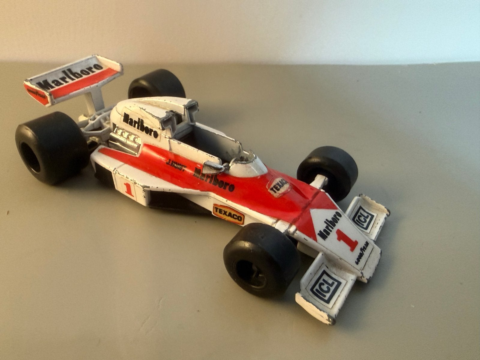 Vintage Polistil McLaren M23 F1 James Hunt #1 schaalmodel, Ophalen of Verzenden, Gebruikt, Auto, Overige merken