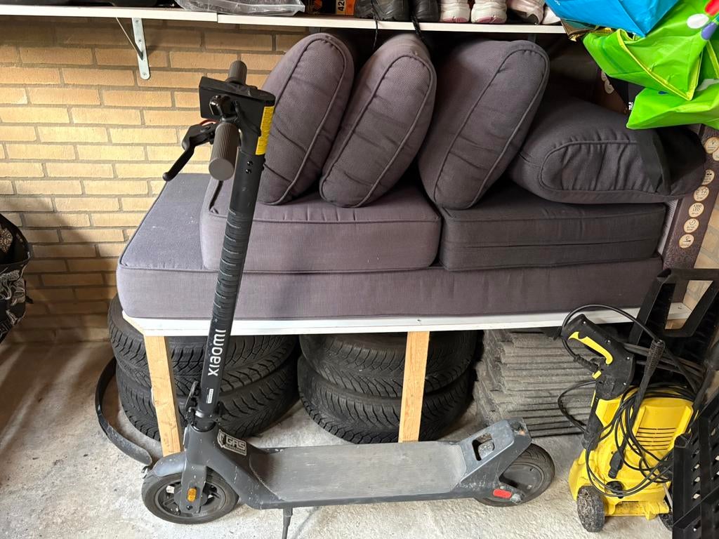 Elektrische step met app en oplader, Ophalen of Verzenden, Zo goed als nieuw, Elektrische step (E-scooter)