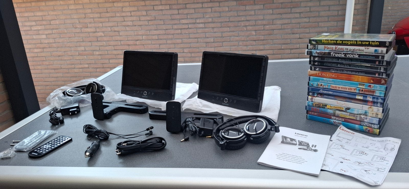 Lenco DVP-1045 draagbare DVD-speler met dubbel scherm en DVD, Draagbaar, Ophalen of Verzenden, Zo goed als nieuw, Overige merken