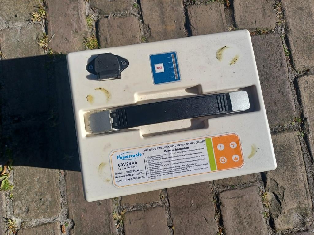 Gevraagd: goedwerkende li-ion batterij gts scooter., Ophalen, Zo goed als nieuw, Overige typen, Overige merken
