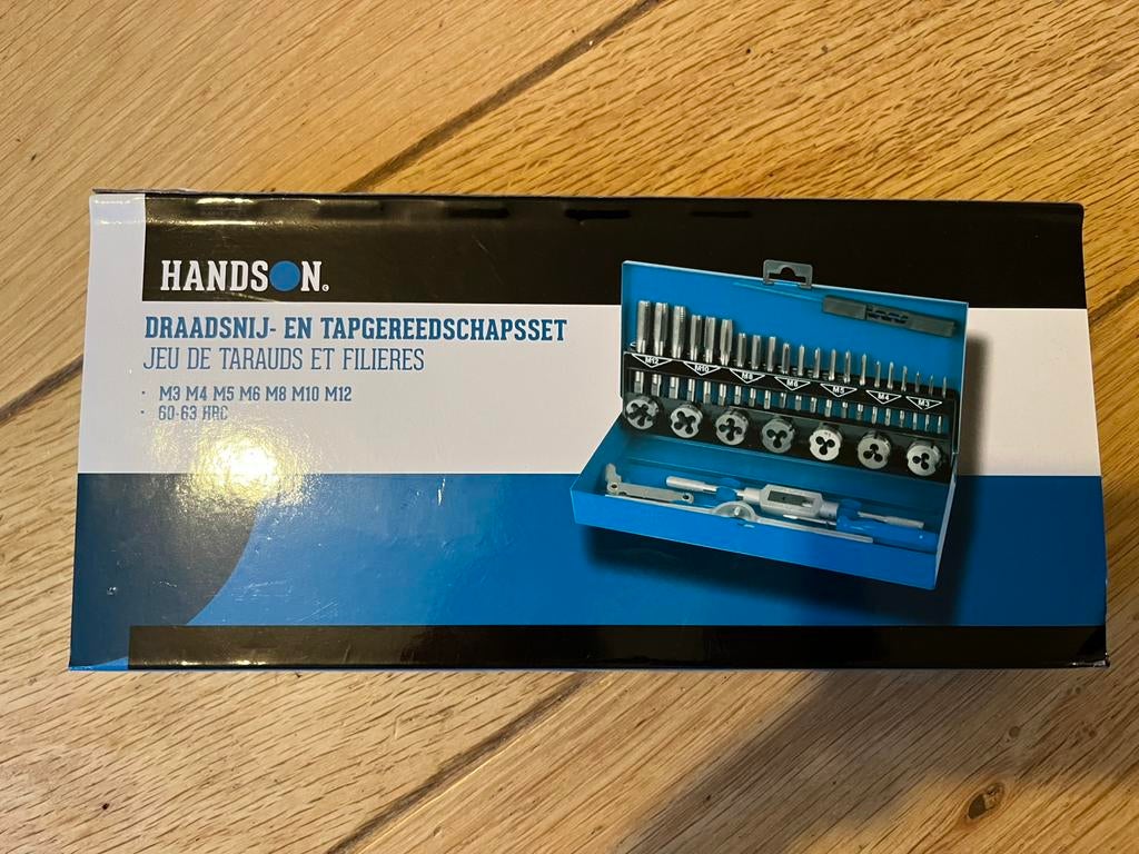Draadsnij- en tapgereedschapsset, ruim 30% korting, Ophalen of Verzenden, Zo goed als nieuw